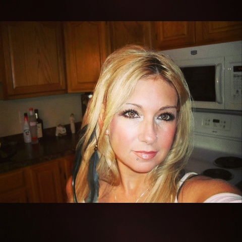 bellabluee onlyfans leaked picture 1