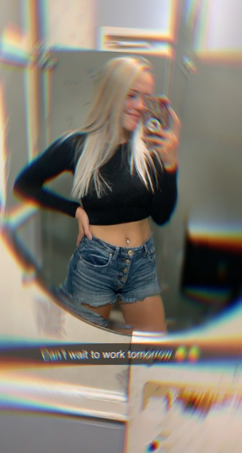 bunkerbitch onlyfans leaked picture 1