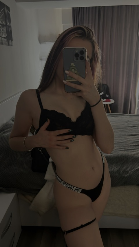 cherrrrrrrrr onlyfans leaked picture 1