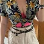 View curvesandmuscles (Layla) OnlyFans 49 Photos and 32 Videos gallery 

 profile picture