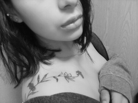 emili9405 onlyfans leaked picture 1