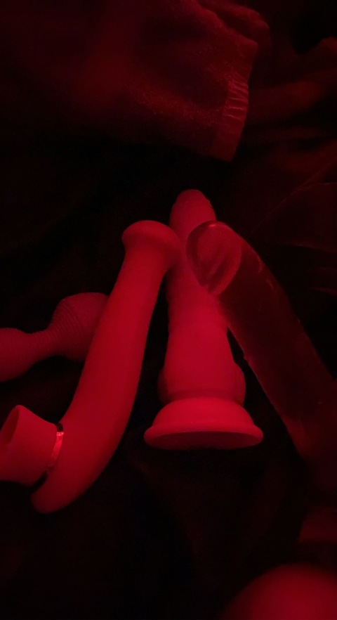 emiliefayrose onlyfans leaked picture 1