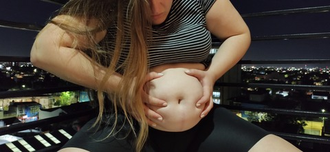 fattycaroline onlyfans leaked picture 1