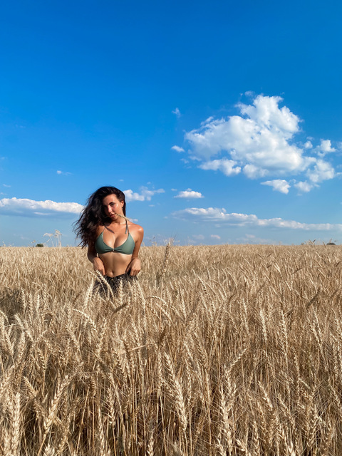 heynelly onlyfans leaked picture 1