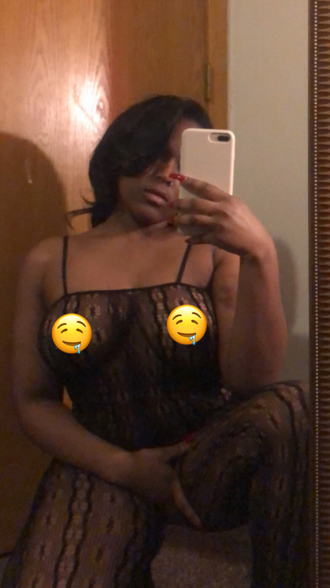 honeybun13 onlyfans leaked picture 1