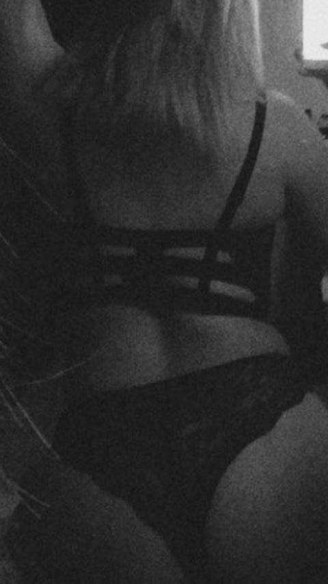 lolo482413 onlyfans leaked picture 1