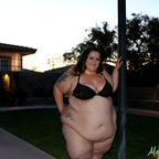 monikamynx (Monika Mynx) OnlyFans Leaks 

 profile picture