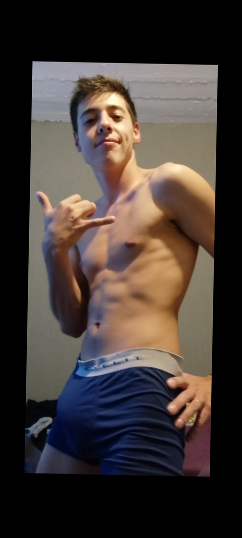 santipicante onlyfans leaked picture 1