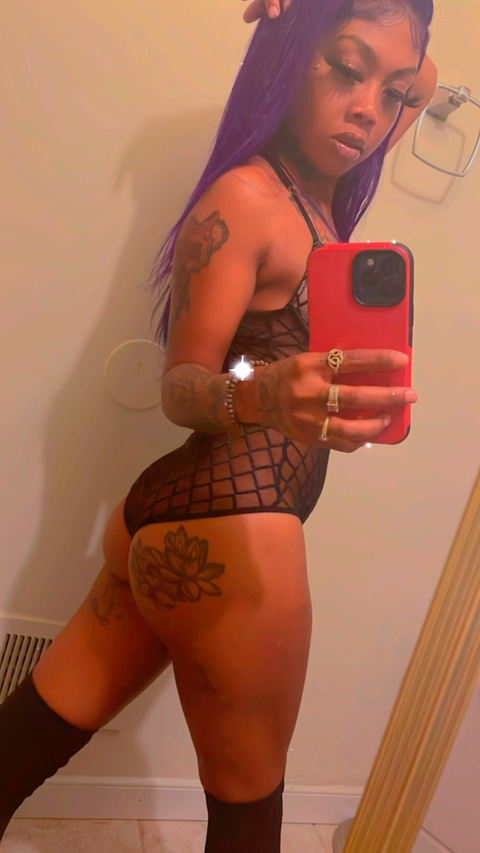 sinamorsantanaa onlyfans leaked picture 1